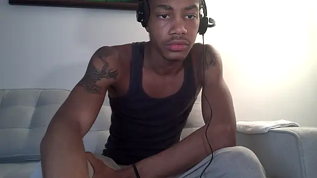 Skinnyblackman online show from October 17, 10:55 pm