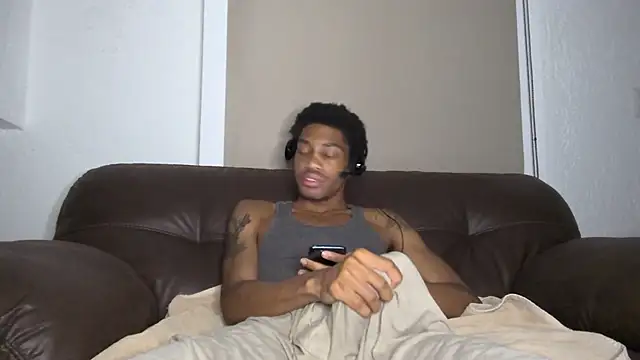 Snapshot of Skinnyblackman chatting on July 25, 3:14 am Skinnyblackman online show from July 25, 3:14 am