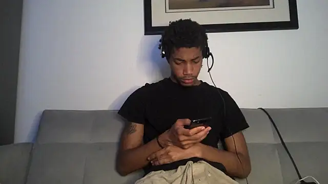 Skinnyblackman online show from December 14, 3:35 am