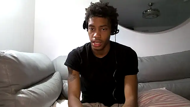 Skinnyblackman online show from October 9, 10:32 pm