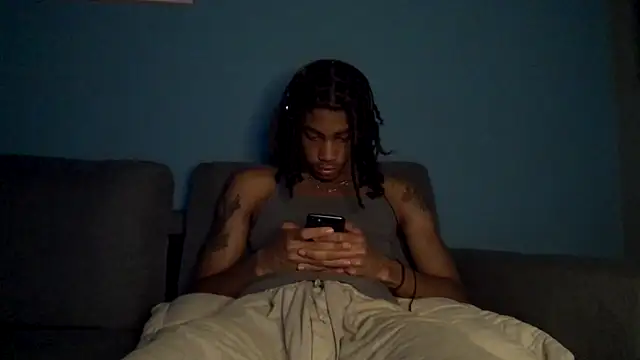 Skinnyblackman online show from December 19, 5:10 am