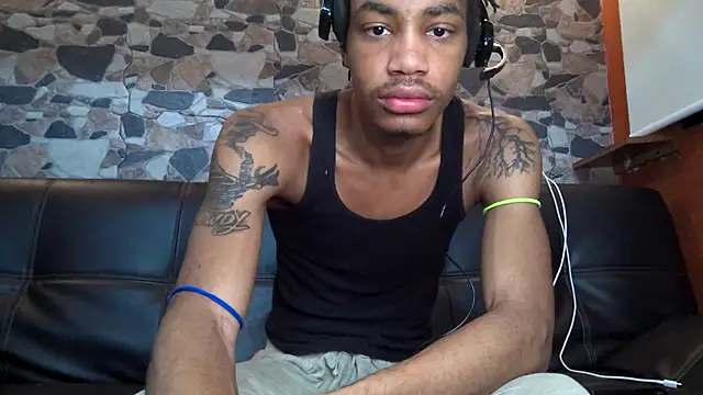 Skinnyblackman online show from April 23, 4:30 am