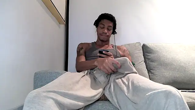 Skinnyblackman online show from March 21, 4:35 am