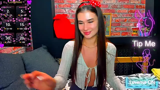 UrJoyy online show from November 1, 3:24 am