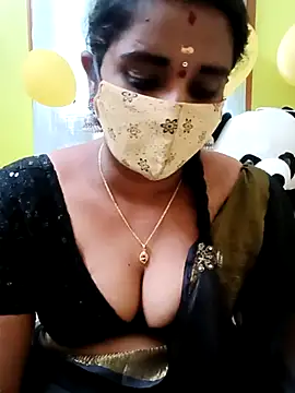 Snapshot of anisha91 chatting on February 17, 10:51 am anisha91 online show from February 17, 10:51 am
