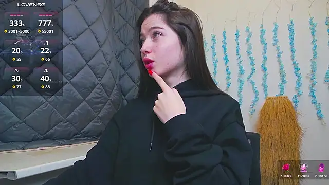 Luxuryalma online show from March 20, 6:47 am