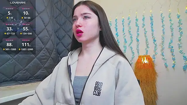 Luxuryalma online show from March 23, 6:24 am