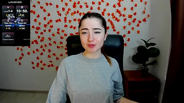 Snapshot of Luxuryalma chatting on February 6, 7:26 am Luxuryalma online show from February 6, 7:26 am