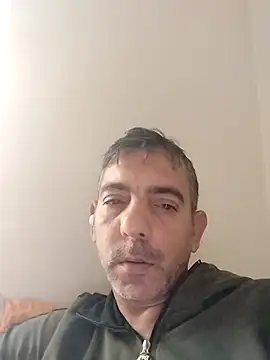 Snapshot of Egemen2245 chatting on November 7, 7:35 am Egemen2245 online show from November 7, 7:35 am