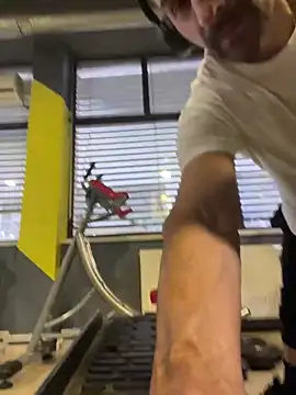 amydamarw online show from February 5, 7:15 am