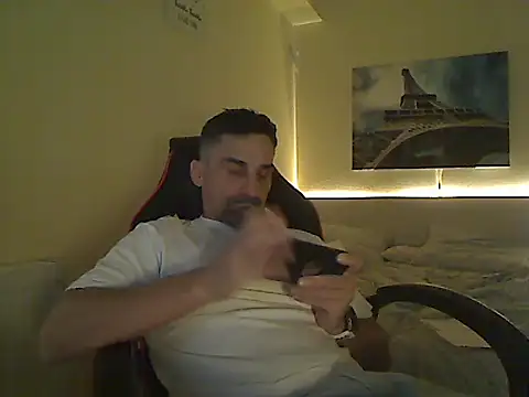 amydamarw online show from February 23, 6:30 pm