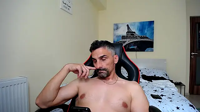amydamarw online show from May 15, 2:37 pm