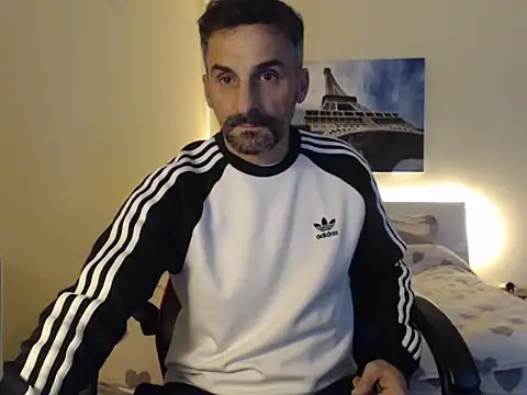 amydamarw online show from February 13, 5:13 pm