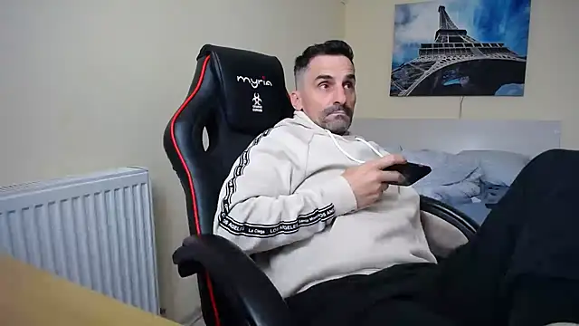 amydamarw online show from March 27, 9:32 am