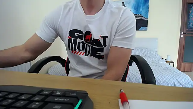 amydamarw online show from March 8, 1:14 pm