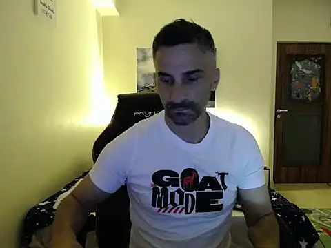 amydamarw online show from May 9, 5:38 pm