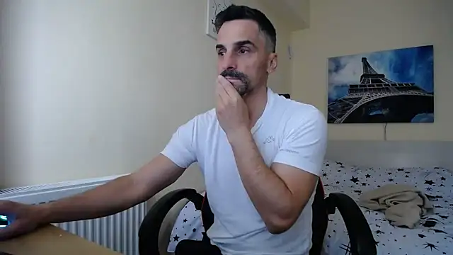 amydamarw online show from March 30, 6:04 am