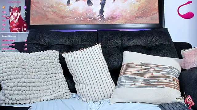 Snapshot of shannel__queen chatting on February 10, 11:13 pm shannel queen online show from February 10, 11:13 pm