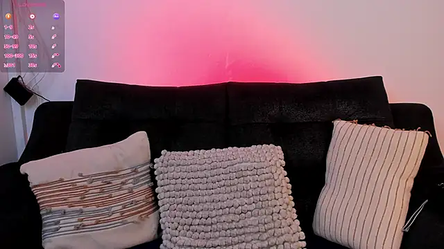 shannel  queen online show from December 17, 7:52 pm