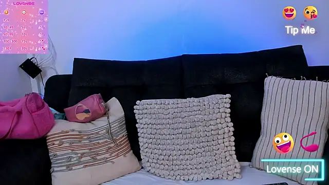 Snapshot of shannel__queen chatting on October 30, 7:33 pm shannel queen online show from October 30, 7:33 pm