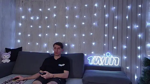 wineandboobss online show from December 9, 6:03 pm