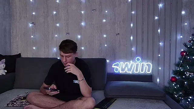 wineandboobss online show from December 26, 3:53 pm