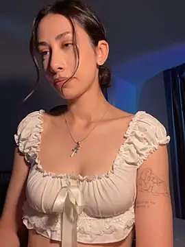 Sophiehii online show from March 24, 10:59 am