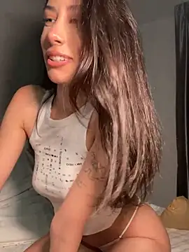 Sophiehii online show from October 19, 1:25 pm