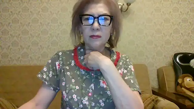 Snapshot of Elegant00Lady chatting on June 16, 6:52 pm Elegant00Lady online show from June 16, 6:52 pm