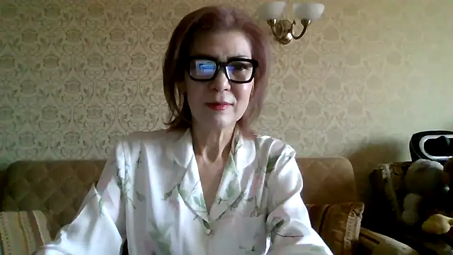 Snapshot of Elegant00Lady chatting on February 2, 4:22 am Elegant00Lady online show from February 2, 4:22 am