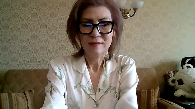 Snapshot of Elegant00Lady chatting on February 27, 4:01 am Elegant00Lady online show from February 27, 4:01 am