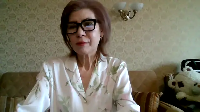 Snapshot of Elegant00Lady chatting on February 16, 4:33 am Elegant00Lady online show from February 16, 4:33 am