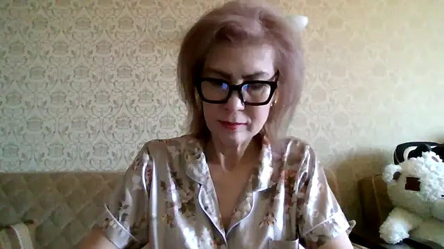 Elegant00Lady online show from May 7, 4:28 am