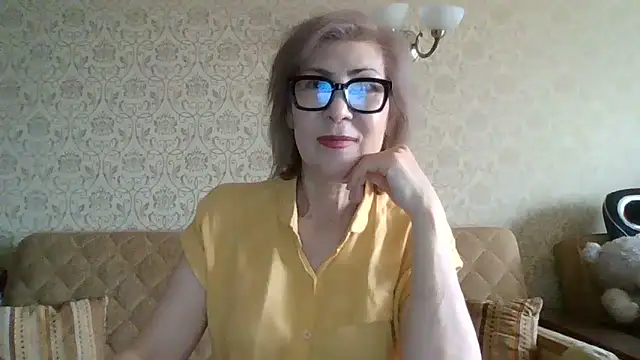 Snapshot of Elegant00Lady chatting on July 1, 7:52 am Elegant00Lady online show from July 1, 7:52 am