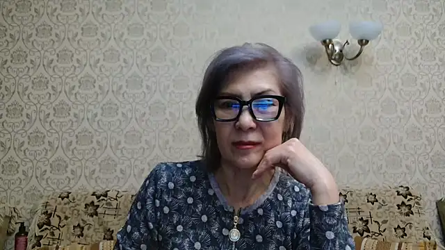 Snapshot of Elegant00Lady chatting on October 7, 5:03 pm Elegant00Lady online show from October 7, 5:03 pm