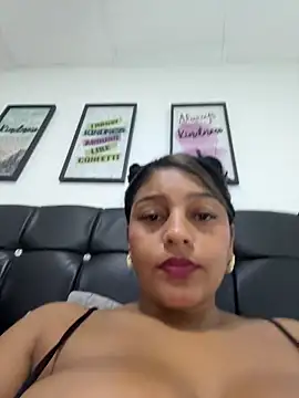 anaesca online show from December 14, 1:39 pm