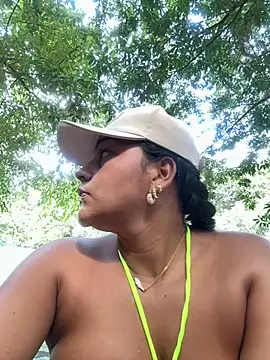 anaesca online show from November 3, 2:31 pm