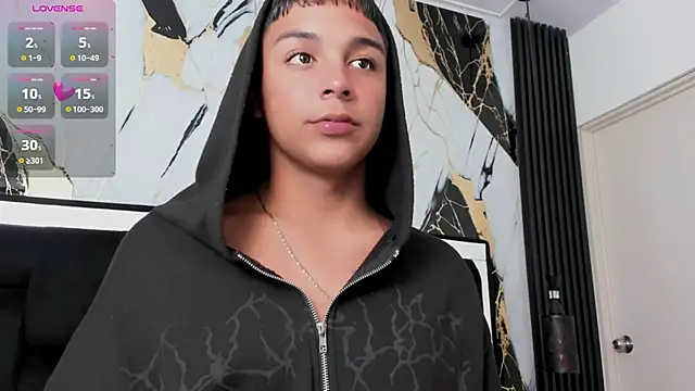 Snapshot of Seductivo_jr chatting on February 7, 4:09 am Seductivo jr online show from February 7, 4:09 am