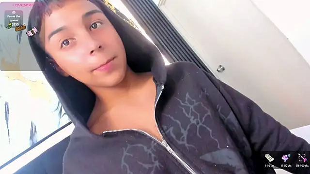 Seductivo jr online show from April 9, 5:09 am