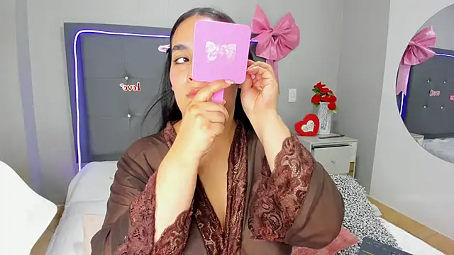 emma lye online show from March 15, 2:35 pm