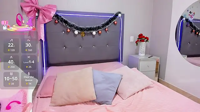 emma lye online show from December 22, 9:26 pm