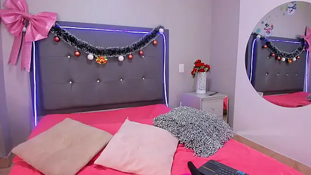 emma lye online show from January 9, 8:49 pm