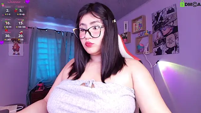 juli juliana online show from May 1, 4:01 pm