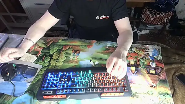 oleg1982yval12 online show from February 7, 9:12 pm