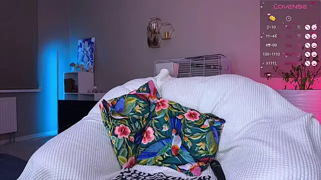Tanya Acid online show from May 10, 7:16 pm