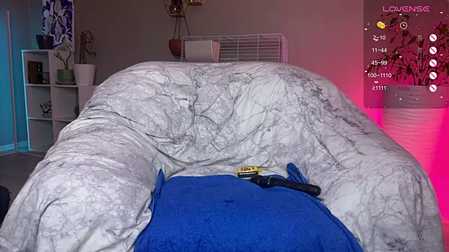 Tanya Acid online show from January 12, 5:31 pm