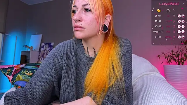 Tanya Acid online show from April 3, 4:19 am