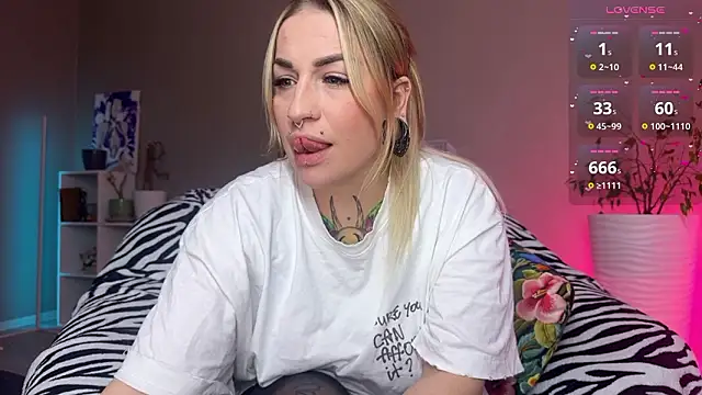 Tanya Acid online show from February 10, 9:47 pm