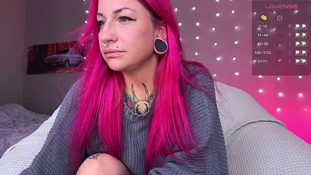 Snapshot of Tanya_Acid chatting on July 9, 3:55 pm Tanya Acid online show from July 9, 3:55 pm