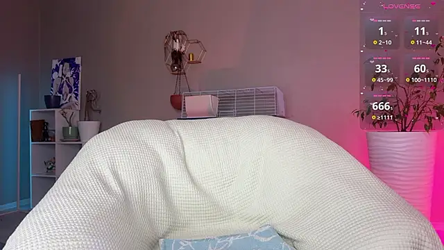 Tanya Acid online show from February 19, 3:03 am